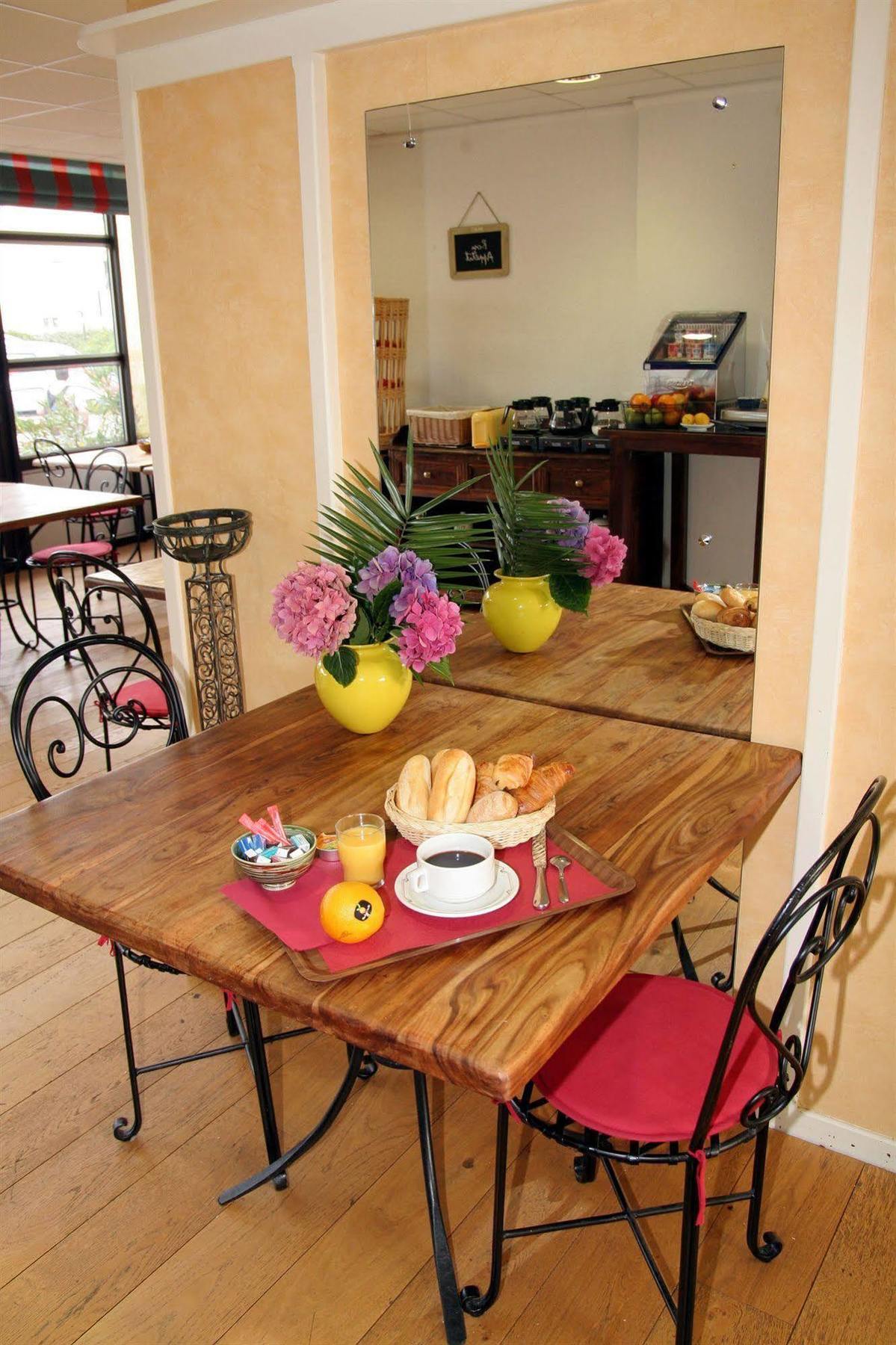 Logis Golfe Hotel Vannes Dış mekan fotoğraf